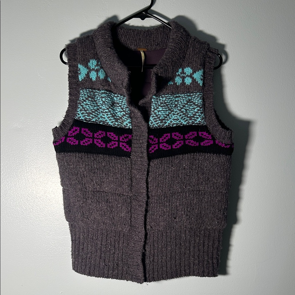 Free People Gray Knit Sleeveless Vest with Teal and Purple Pattern